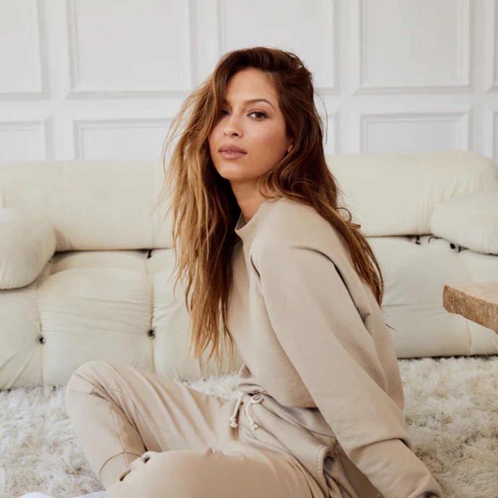 Tanlines by Sivan Ayla Beige Lounge Set